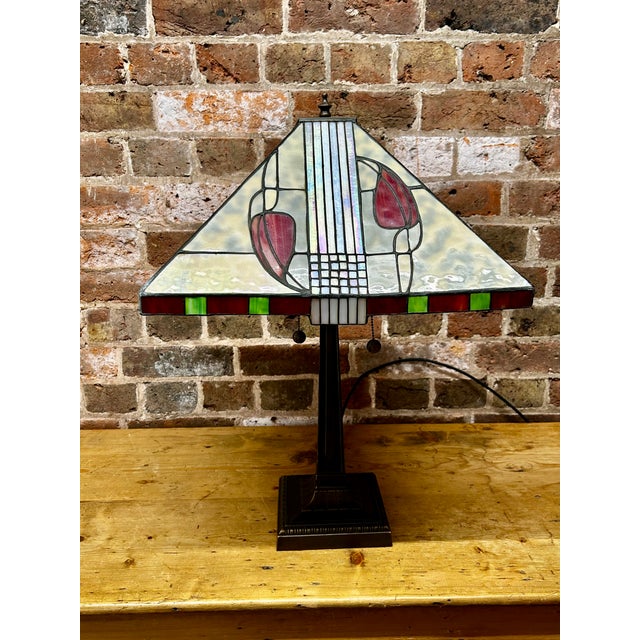 Green Stained Glass Lamp in the style of Tiffany, 1900s For Sale - Image 8 of 14