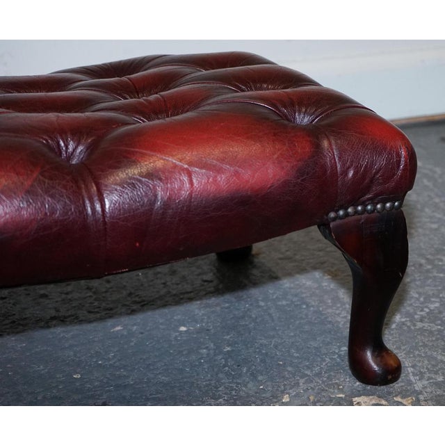 Vintage Burgundy Leather Chesterfield Queen Anne Legs Ottoman For Sale - Image 5 of 13