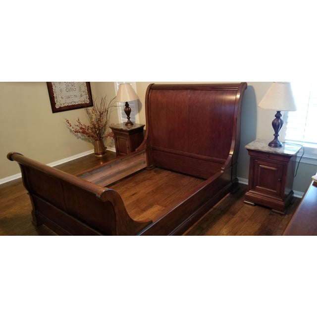 Thomasville King Street Mahogany Queen Sleigh Bed Chairish