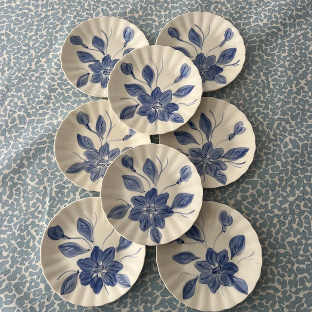 American Antique Blue Ridge Southern Potteries Hand Painted Blue and White Flower Small Plates - Set of 8 For Sale - Image 3 of 6