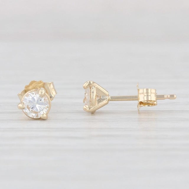 Gemstone Information: - Natural Diamonds - Total Carats - 0.42ctw Cut - Round Brilliant Color - I - J Clarity - SI2 - I1...