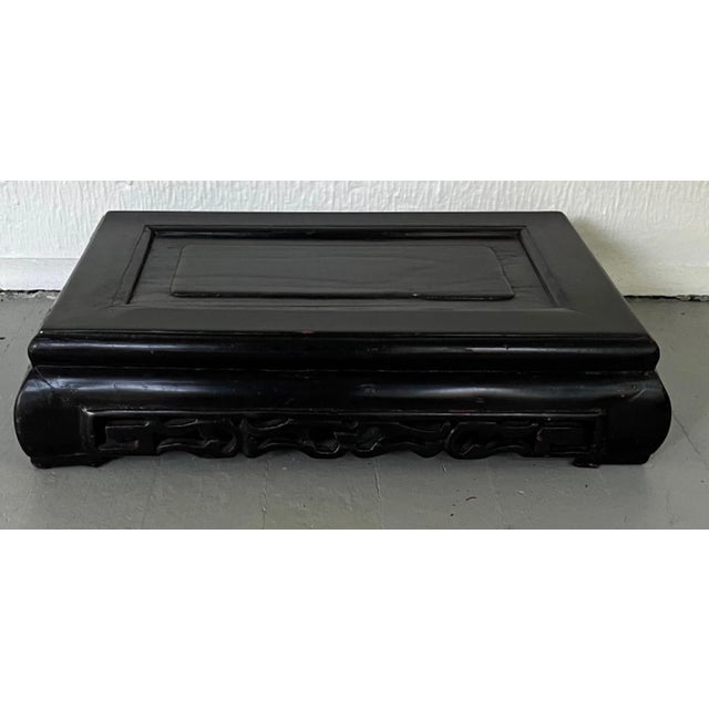 Antique 19th Century Chinese Carved Ebonized Wood Black Lacquer Display Stand Plateau or Low Table For Sale - Image 4 of 12