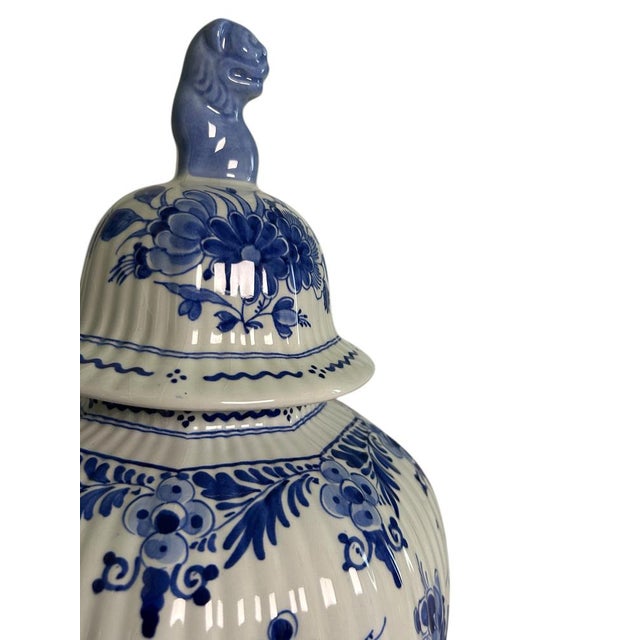 Vintage Three-Piece Delft Blue Garniture Set from Royal Delft, 1972, Set of 3 For Sale - Image 3 of 10