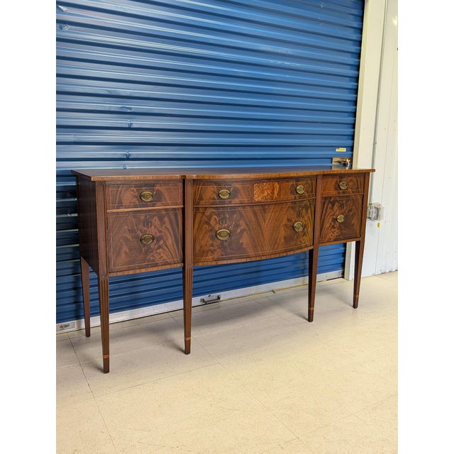 Hepplewhite Hepplewhite Colonial Revival Flame Mahogany Bowfront Sideboard/Buffet For Sale - Image 3 of 18