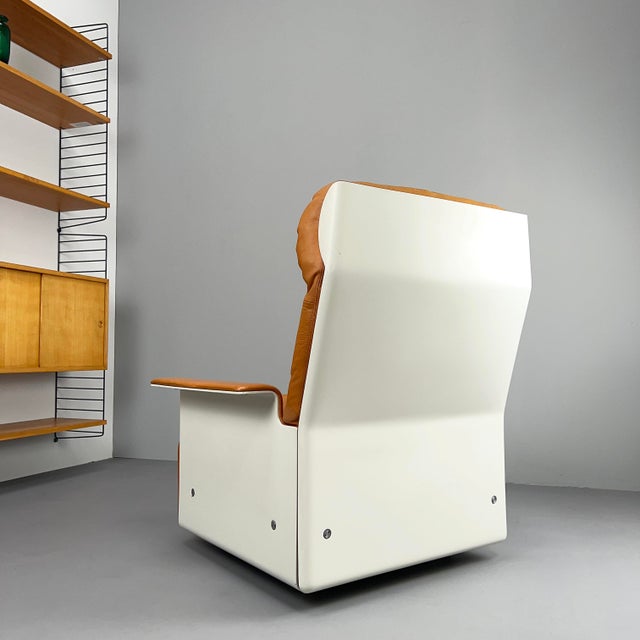 1970s RZ62 High-Back Chair in Cinnamon-Colored Leather by Dieter Rams for Vitsœ, 1960s For Sale - Image 5 of 17