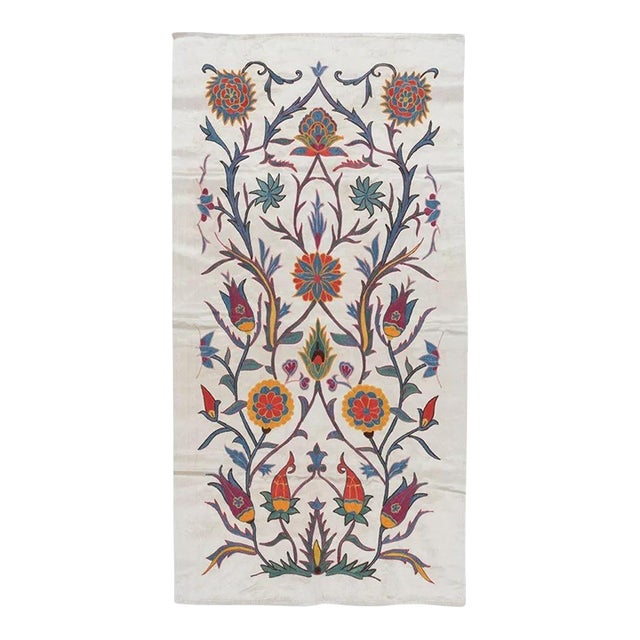 21"x41" 100% Silk Wall Hanging with Floral Design, Embroidered Uzbek Tapestry For Sale