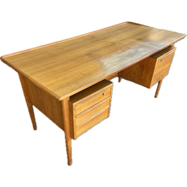 Mid-Century Modern 1960s Mid-Century Danish Floating Teak Desk by Peter Løvig Nielsen for Loviq For Sale - Image 3 of 14