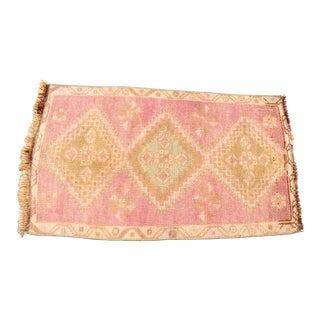 1960s Light Pink and Tan Color Turkish Wool Rug For Sale