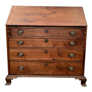 A Antique Pennsylvania Walnut Chippendale Slant Front Desk, Circa 1780's For Sale