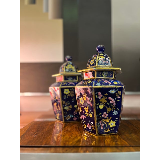 Porcelain Vases from Masons, England, 1820s, Set of 2 For Sale - Image 9 of 18
