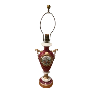 Mid 20th Century George and Marta Washington Porcelain Table Lamp