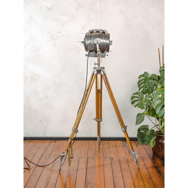 Hollywood Movie Keg Light on Wooden Tripod Floor Lamp by Bardwell McAlister, 1950s For Sale - Image 11 of 18
