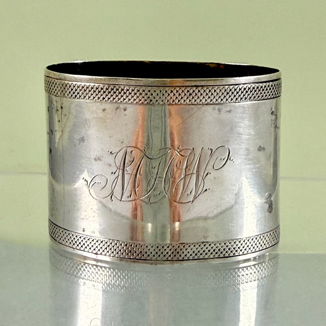 1900 - 1909 1900s Sterling Silver French Bumblebee Napkin Ring For Sale - Image 5 of 9