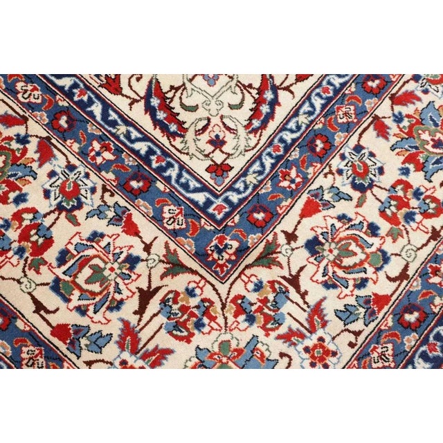 Kashan Rug in Hand-Knotted Wool For Sale - Image 6 of 11