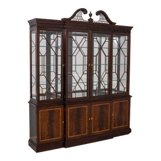 Stickley Mahogany Chippendale Style Breakfront China Cabinet For Sale