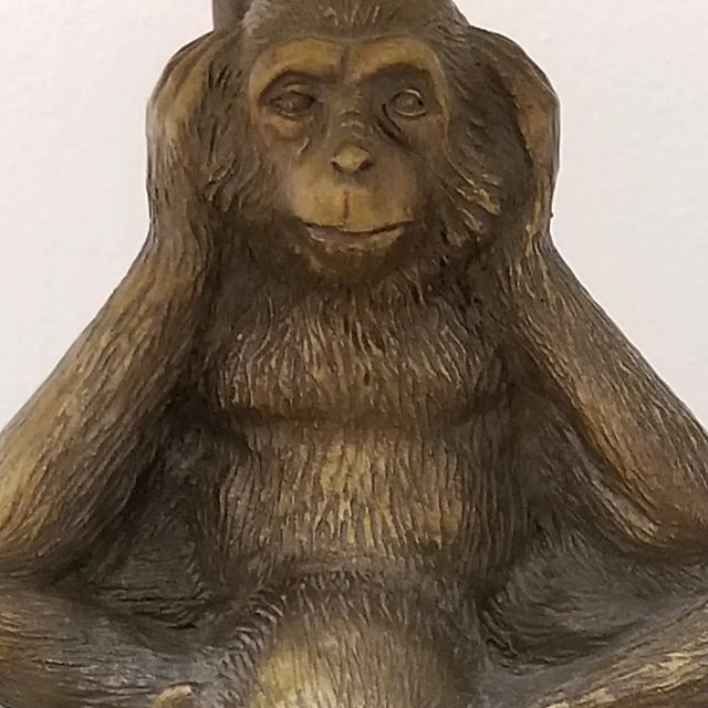 Wood Three Wise Monkeys Table Lamp – Vintage See Hear Speak No Evil Sculpture Lamp For Sale - Image 7 of 16