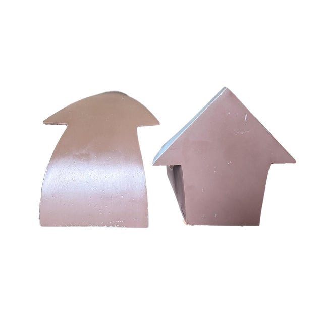 These are pair of perfectly patinaed Curtis Jere arrow bookends. These are made of cast solid steel with chocolate painted...