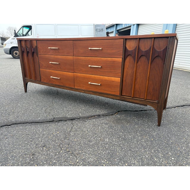 Kent Coffey 1960’s Kent Coffey Perspecta Low Dresser/Credenza For Sale - Image 4 of 12