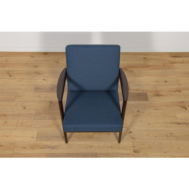 Mid-Century Modern Model 300-139 Chair from Swarzędz Furniture Factory, 1960s For Sale - Image 3 of 18