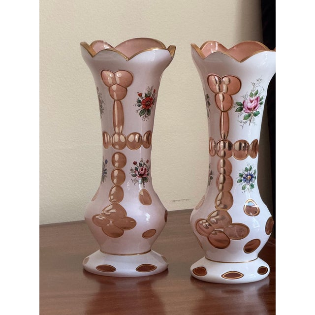 Victorian Pair of Antique Bohemian White & Pink Cased Art Glass Vases With Hand-Painted Floral Decoration For Sale - Image 3 of 12