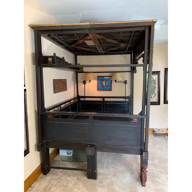 19th Century Chinese Polychrome and Gilt Canopy Wedding Bed For Sale - Image 4 of 18