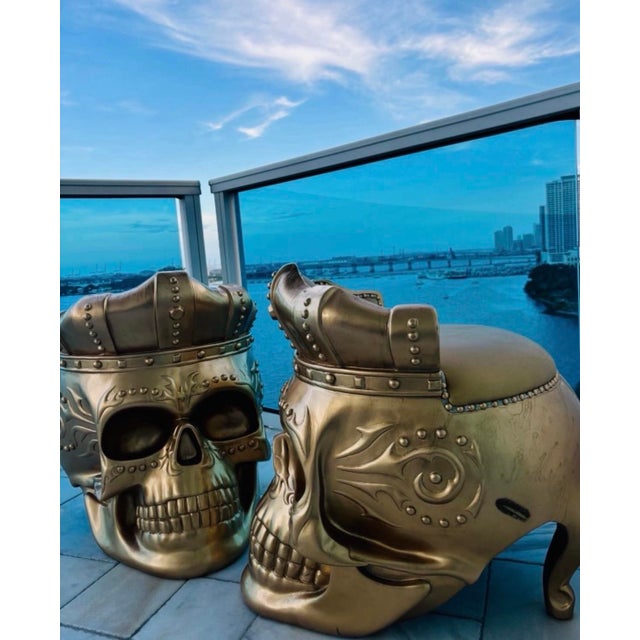 A impactful Mexican artisan design of a chair in the form of a skull, great indoors or outdoor. It’s a waterproof...
