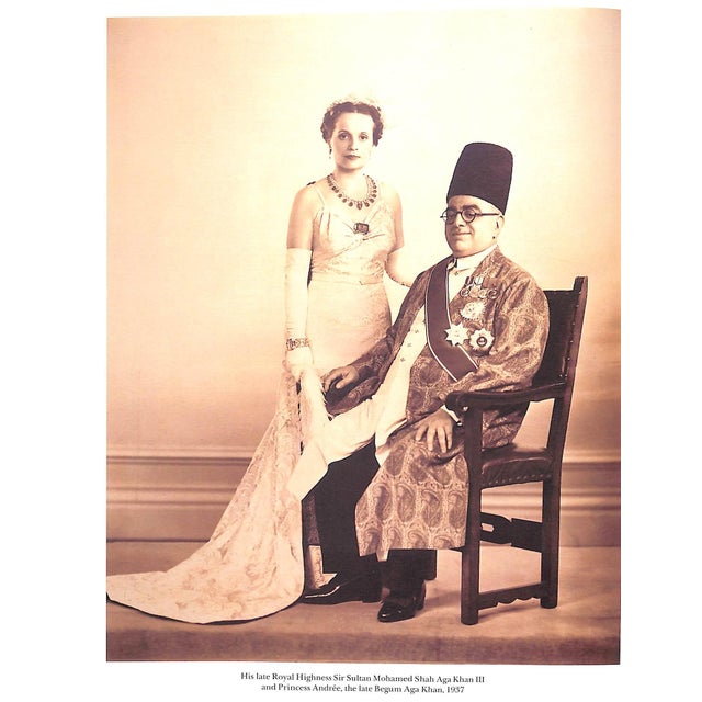 1980s Magnificent Jewels From the Collection of His Late Royal Highness Sir Sultan Mohamed Shah Aga Khan III - May 12th, 1988 Christie's Geneva For Sale - Image 5 of 14