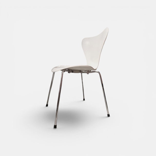 Series 7 Model 3107 Chair by Arne Jacobsen for Fritz Hansen, Denmark, 1990s For Sale - Image 11 of 11