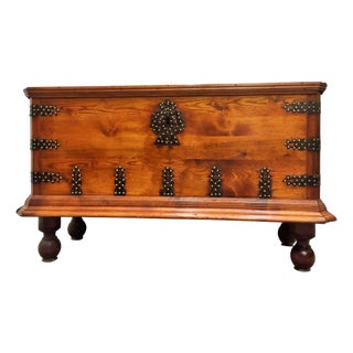 Rare 17th Century Oak Coffer / Trunk / Bench For Sale