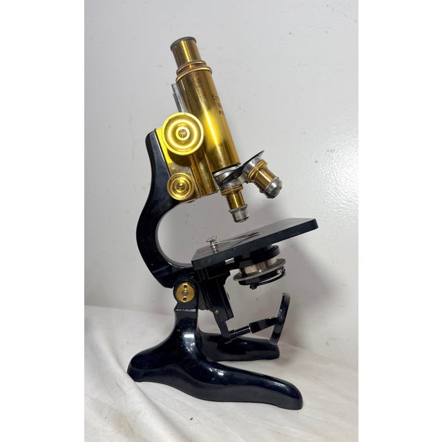 Metal Near Mint Antique Ernst Leitz Wetzlar German Brass Microscope 253647 in Box For Sale - Image 7 of 18