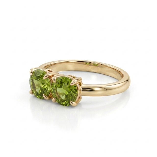 Contemporary Peridot Toi Et Moi Ring • Unique Gemstone Statement Ring • August Birthstone Gift Us 7 For Sale - Image 3 of 4