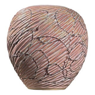 Vintage Japanese Abstract Expressionist Pink Ribbed Ceramic Vase, Signed For Sale