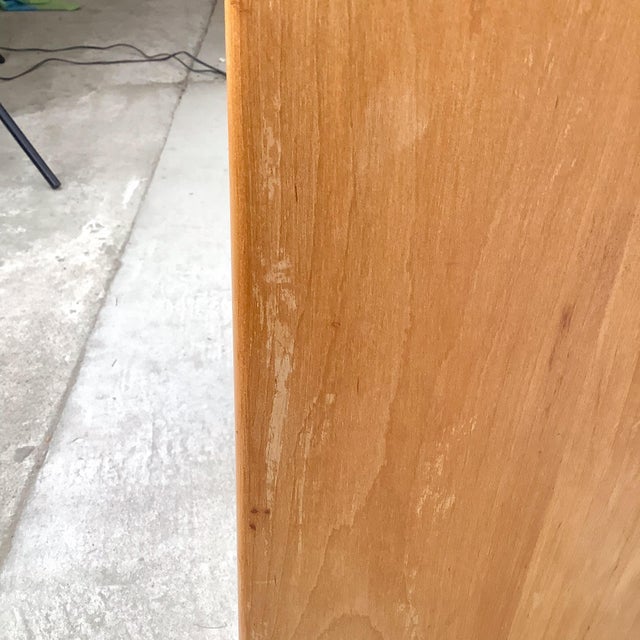 Vintage Mid-Century Sliding Glass Door Display Shelf For Sale - Image 12 of 12