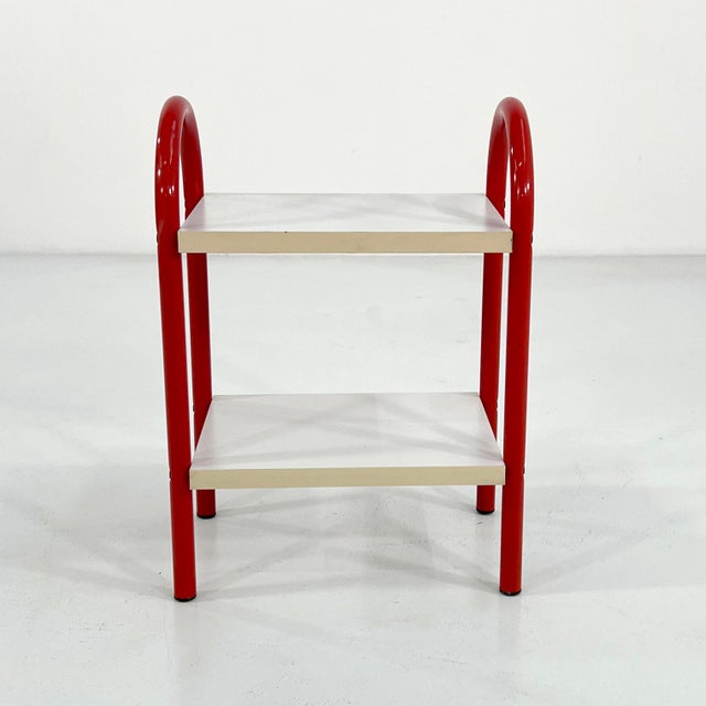 Coral Tubular Side Table, 1970s, in Good conditions. Designed 1980 to 1989