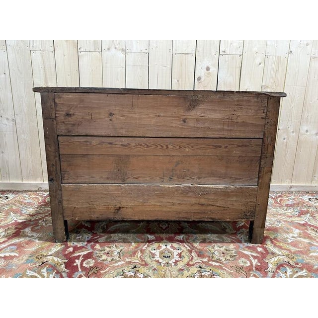 Louis XV Chest of Drawers in Walnut with Carved Shell Handles For Sale - Image 6 of 9