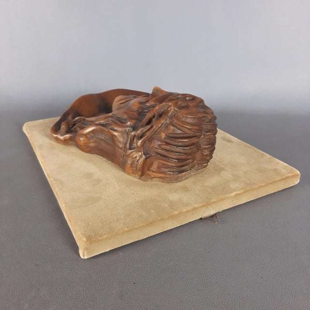 Vintage Italian Carved Wooden High Relief of Christ, 20th Century For Sale - Image 6 of 14