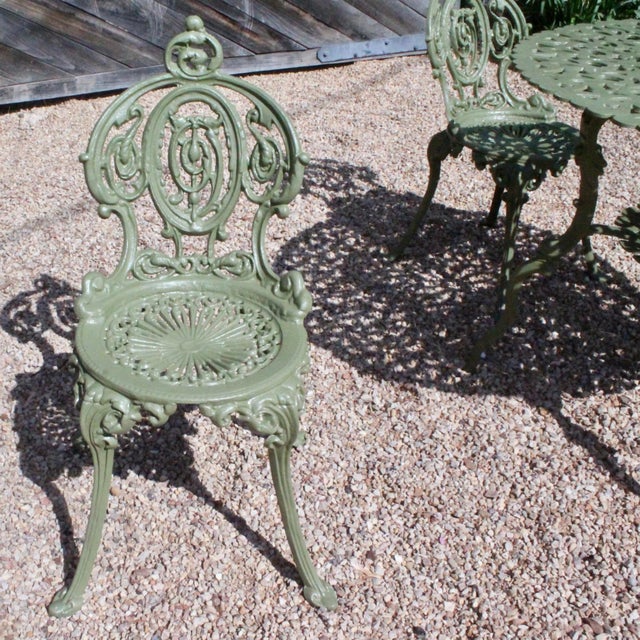 Set of Green Painted Metal Outdoor Garden Furniture: Antique Cameo Pattern, Six Pieces For Sale - Image 4 of 17