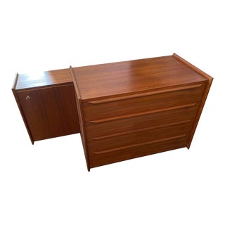 1960s Danish 4 Drawer Dresser with Attached Side Compartment For Sale