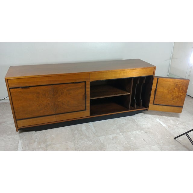 Dunbar Furniture 1960s Mid Century Modern Wood Credenza For Sale - Image 4 of 13