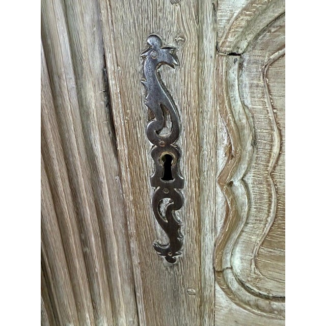 Almond French Provincial Star-Inlaid Armoire, 18th-Century For Sale - Image 8 of 18