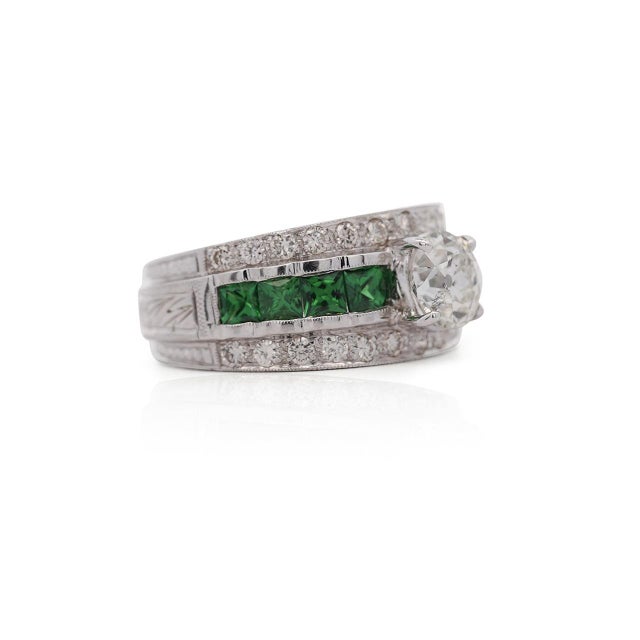 1.48 Carat Old Cut Diamond and Tsavorite Vintage Art Deco Filigree Ring, Size 8 For Sale - Image 4 of 8