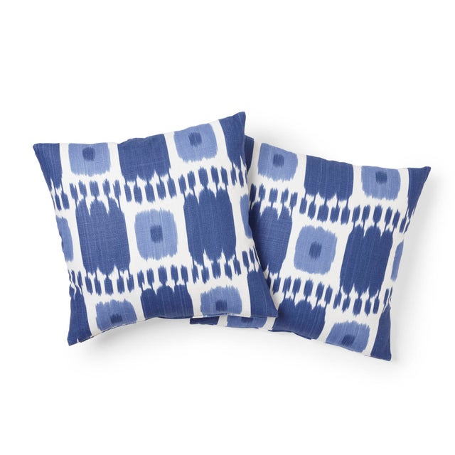 This 18" x 18" pillow features Kandira in Blues, a playful checkerboard graphic derived from woven ikats. In a classic...