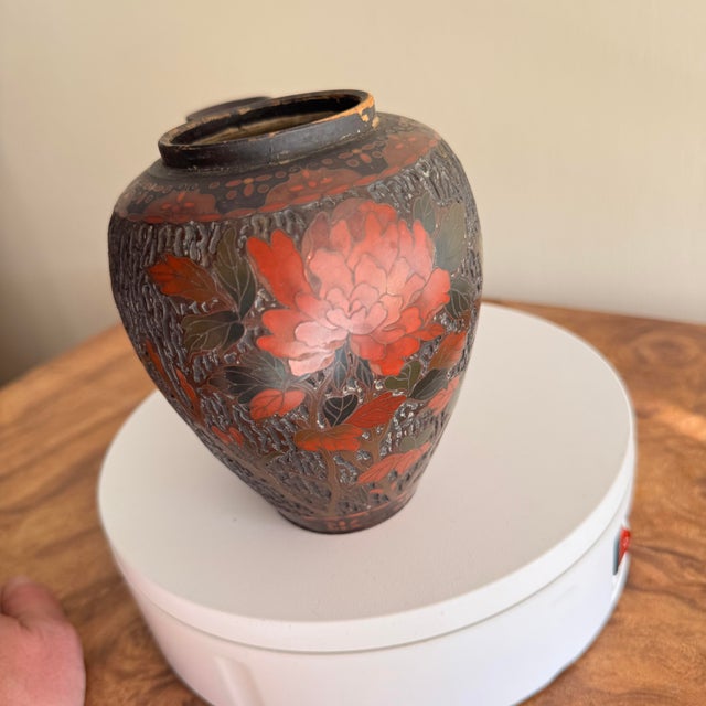 1930s Japanese Takamaki-E Style in the Manner of Edo/Meiji Lacquer Ware Vases- A Pair For Sale - Image 10 of 12