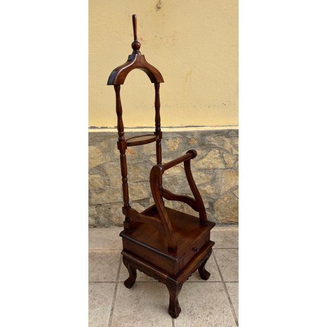 Antique English Chippendale Hardwood Valet Stand With One Drawer For Sale - Image 13 of 17