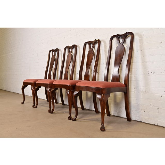 Queen Anne Henredon Queen Anne Solid Mahogany Side Chairs or Dining Chairs, Set of Four For Sale - Image 3 of 12