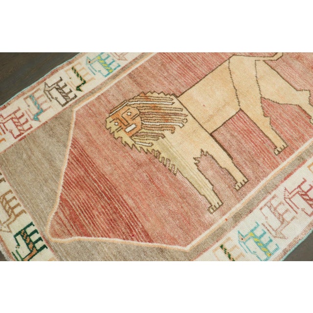 Textile Vintage Lion Persian Gabbeh rug no. j5143 For Sale - Image 7 of 9