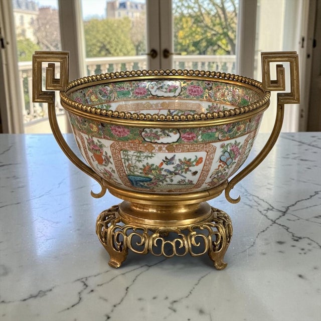 This 19th century Chinese Rose Medallion porcelain centerpiece reflects the enduring European fascination with Chinese...