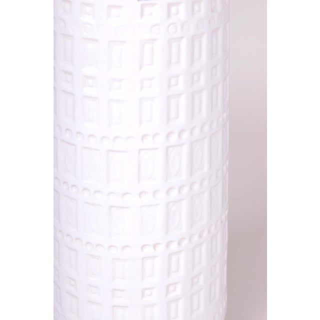 Maker Scheurich Keramik Model number: 260 This exceptional ceramic vase dates back to the 1960s and is a product of one of...