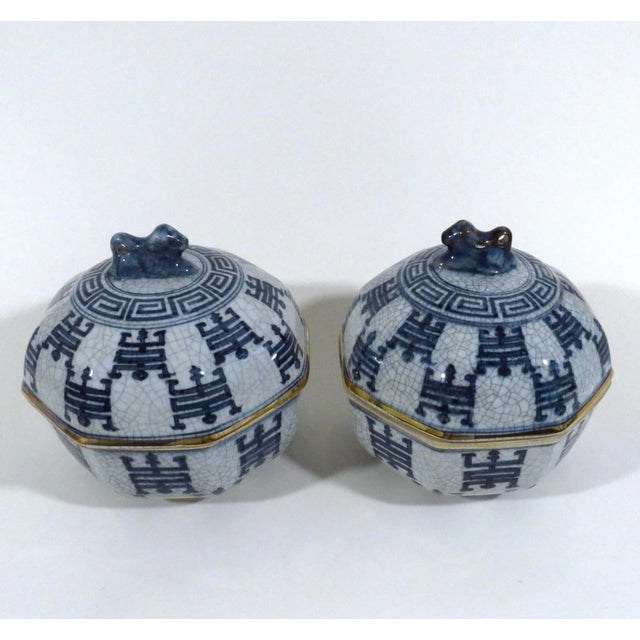Chinese Chinese Porcelain Jars, a Pair For Sale - Image 3 of 7