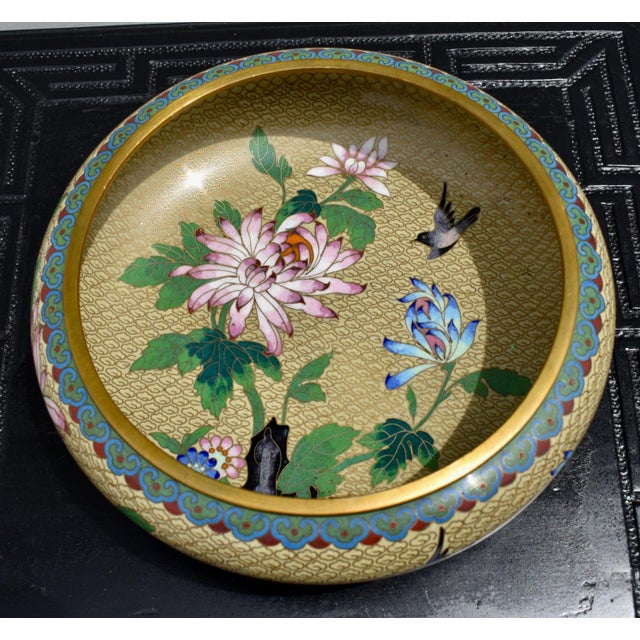 Paint Vintage Chinese Cloisonne Enamel Bowl Bird Chrysanthemum Floral Centerpiece 8" For Sale - Image 7 of 12